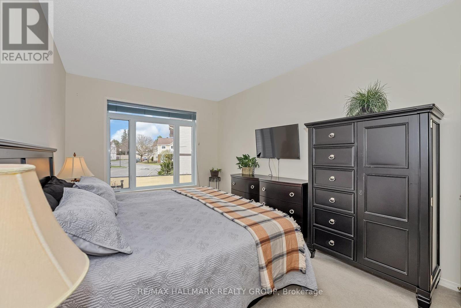 551 Chapel Park Private, Ottawa, Ontario  K1C 7P2 - Photo 10 - X12126547