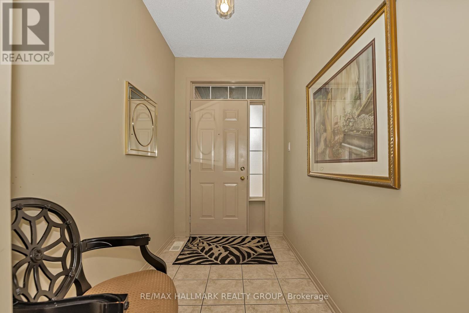 551 Chapel Park Private, Ottawa, Ontario  K1C 7P2 - Photo 3 - X12126547