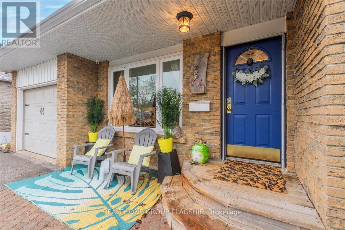 52 Highcroft Road, Barrie, Ontario  L4N 2X7 - Photo 10 - S12121751