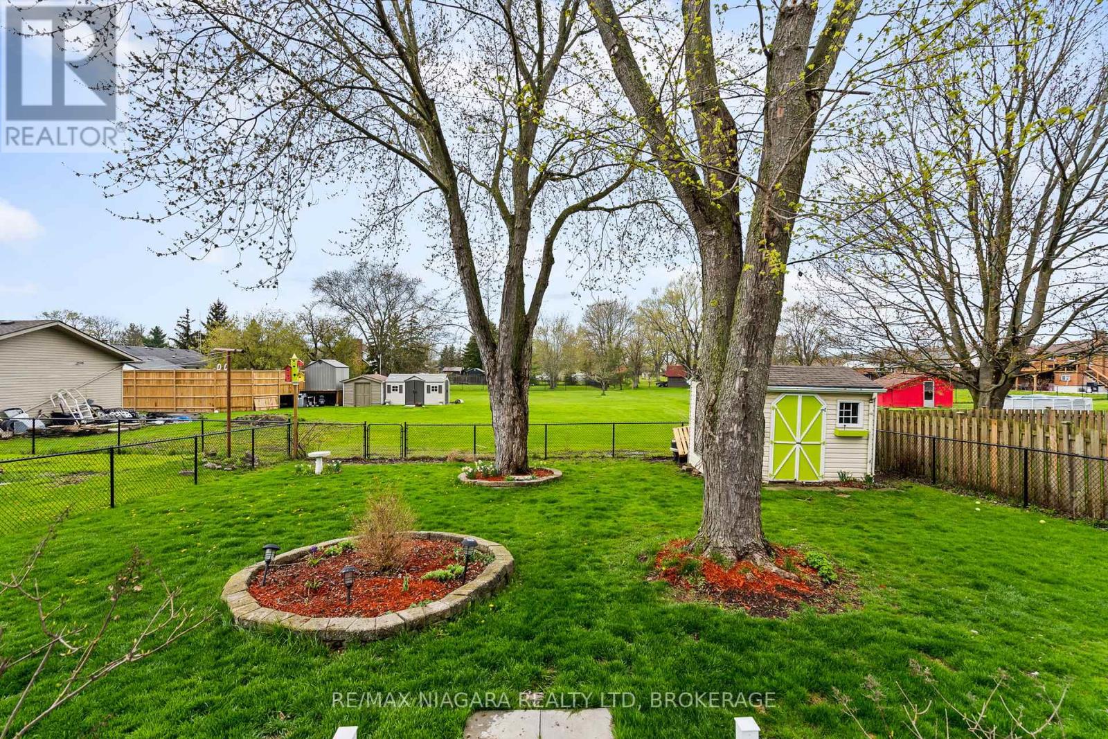 231 West Side Road, Port Colborne, Ontario  L3K 5L1 - Photo 47 - X12119882