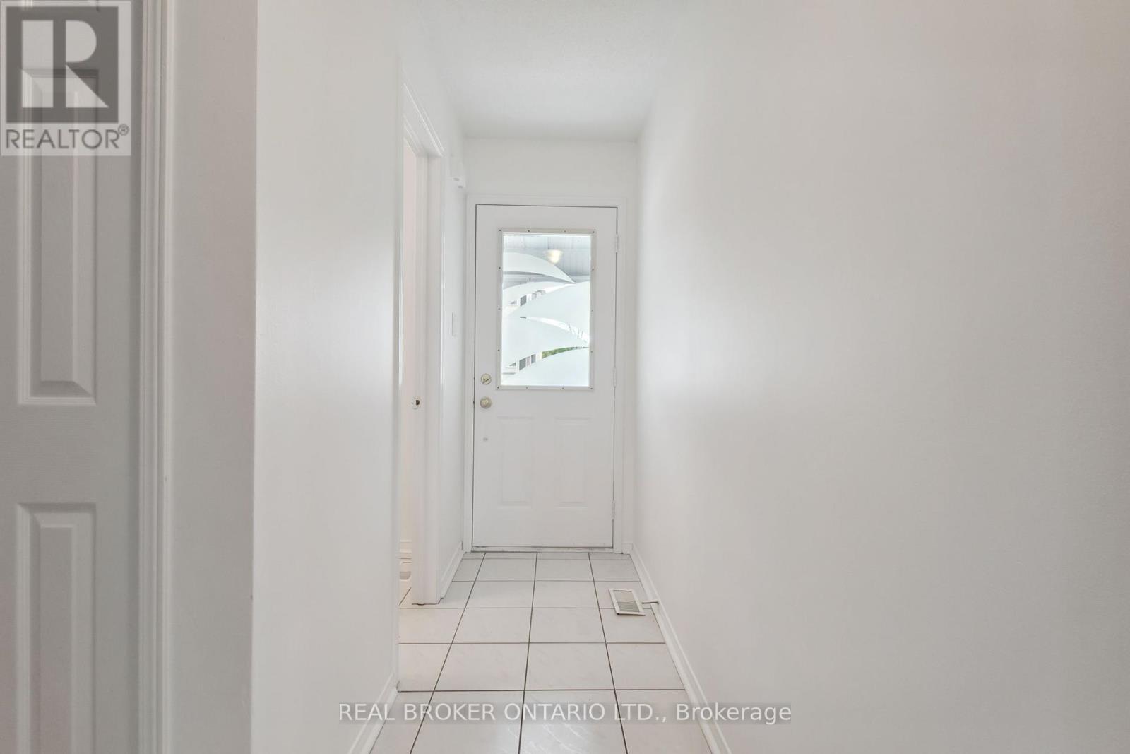 Property at 73 OAK RIDGE COURT image 4