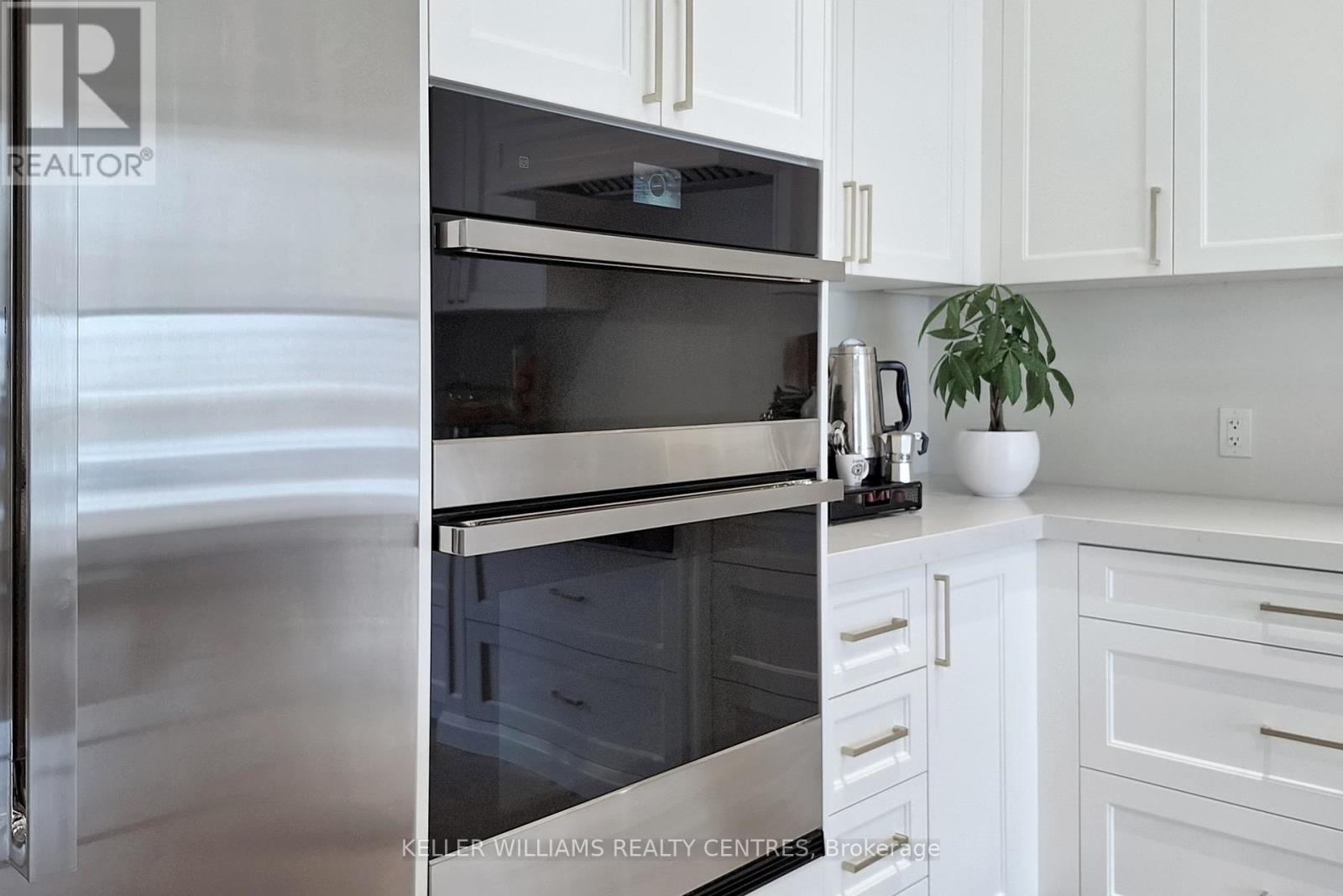 43 Bud Willmot Way, King, Ontario  L7B 0S7 - Photo 11 - N12126576