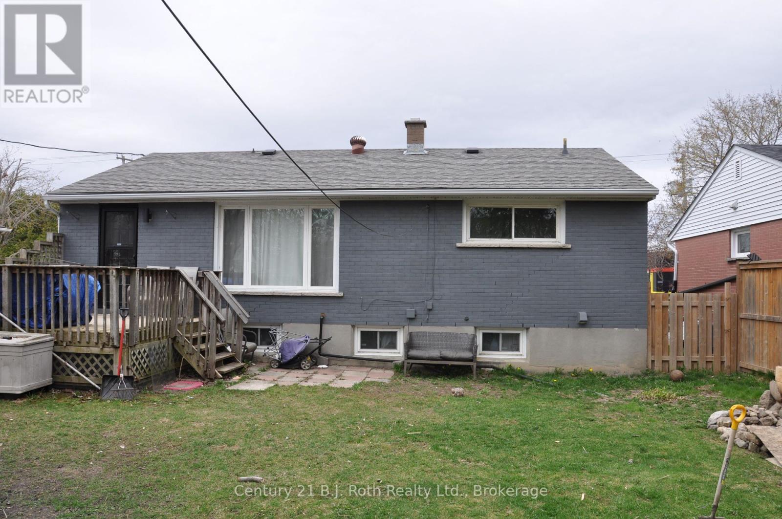 Property at 311 JAMES STREET E image 3