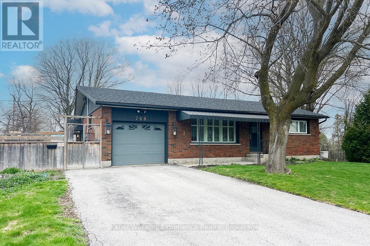 Property at 768 BAY STREET image 1
