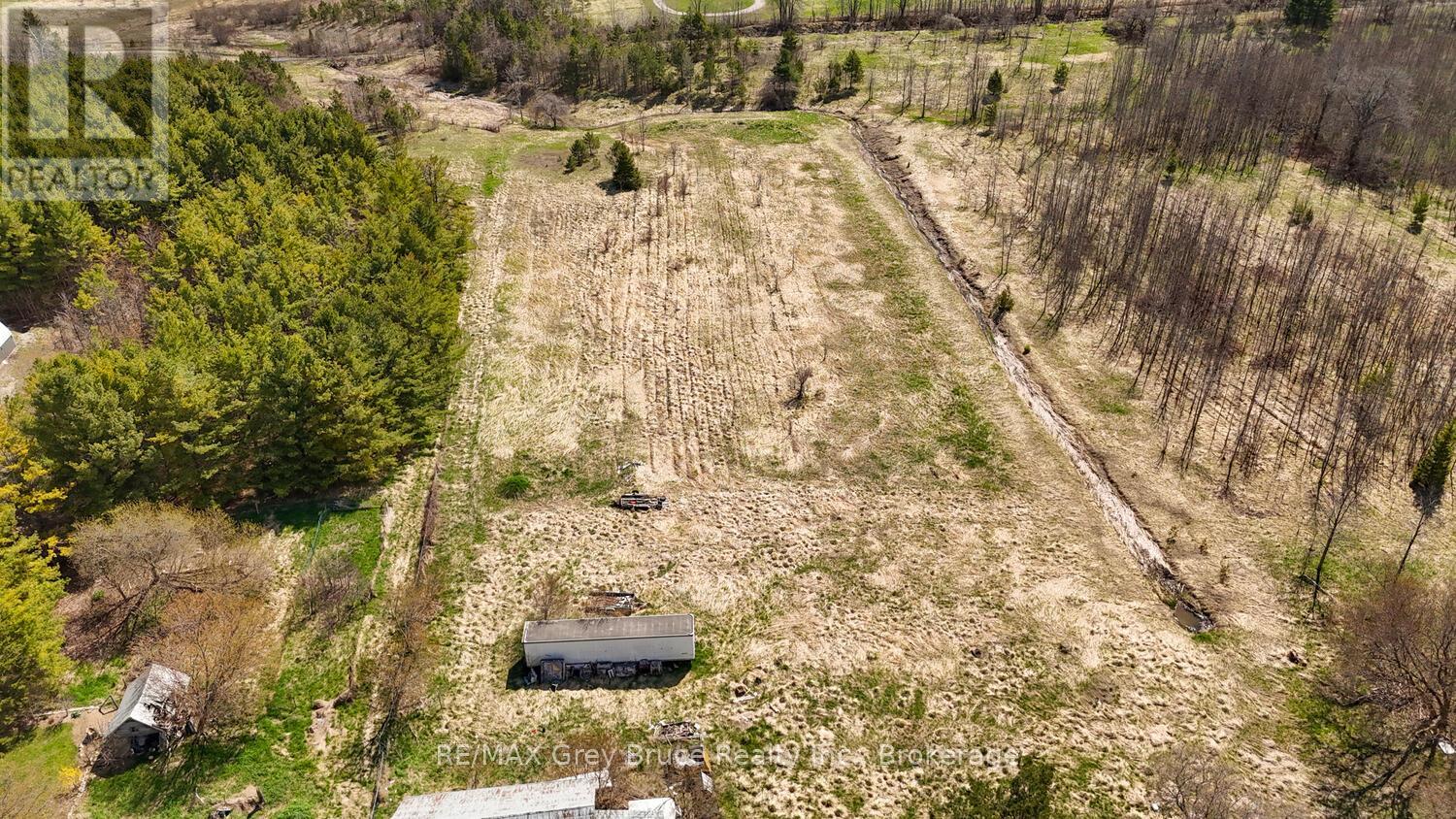 10179 6 Highway, Georgian Bluffs, Ontario  N0H 2T0 - Photo 7 - X12121153