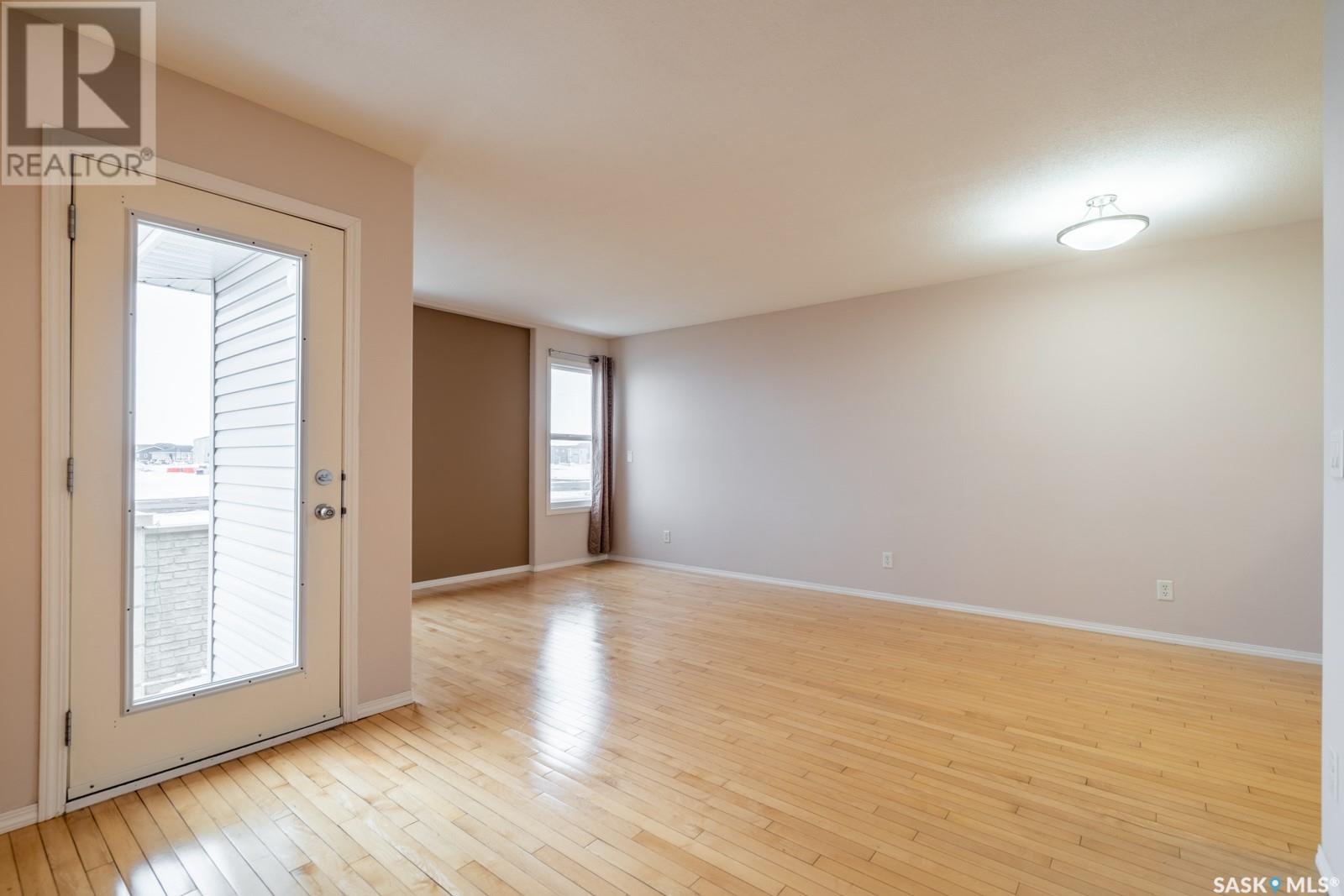 2972 Cranbourn Crescent, Regina, Saskatchewan  S4V 3E4 - Photo 6 - SK004700