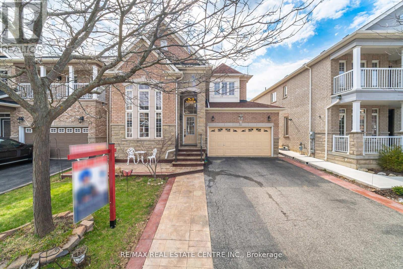 47 BEGONIA CRESCENT, Brampton, Ontario