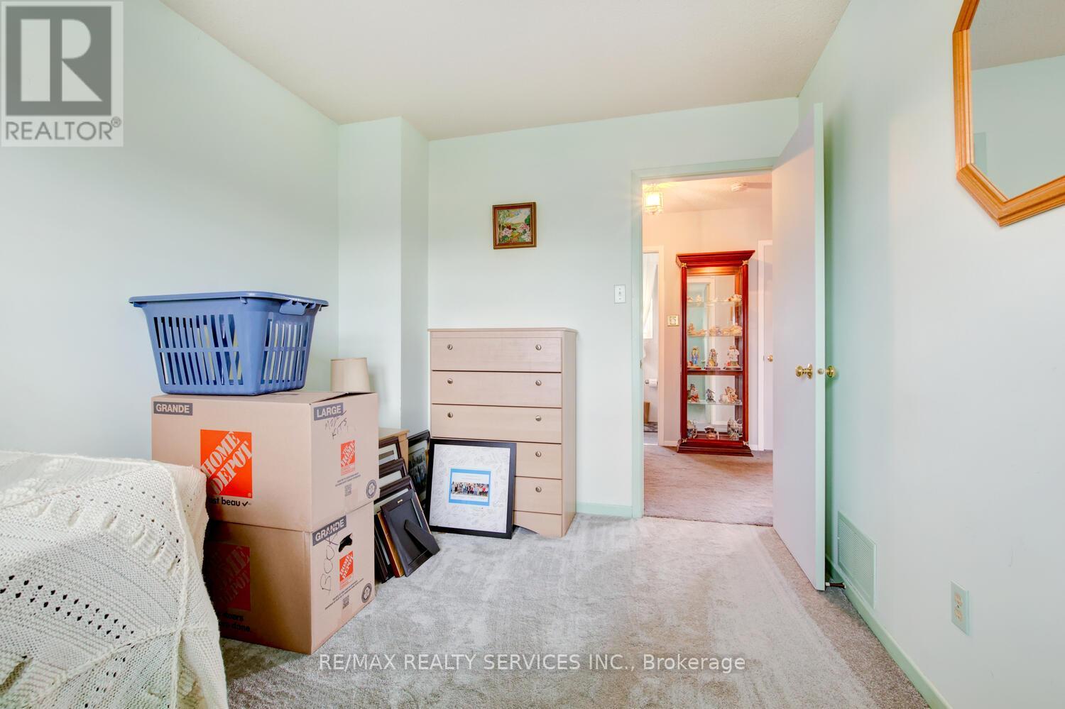 32 Helios Place, Brampton, Ontario  L6Z 2B2 - Photo 25 - W12126543