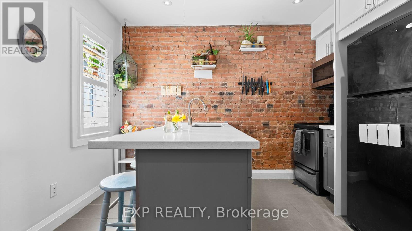 Property at 3224 STEELES AVENUE W image 3