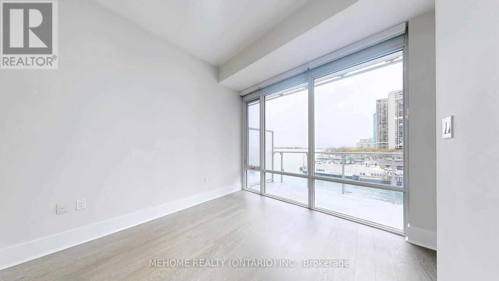 505 - 29 Queens Quay E, Toronto, Ontario  M5E 0A4 - Photo 20 - C12111142