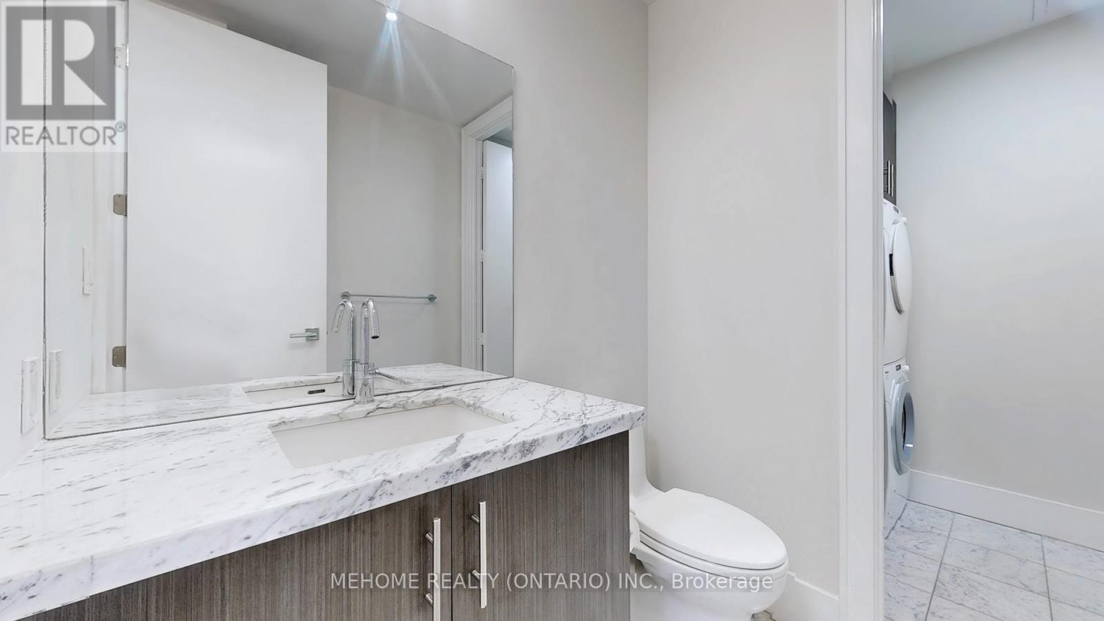 505 - 29 Queens Quay E, Toronto, Ontario  M5E 0A4 - Photo 26 - C12111142