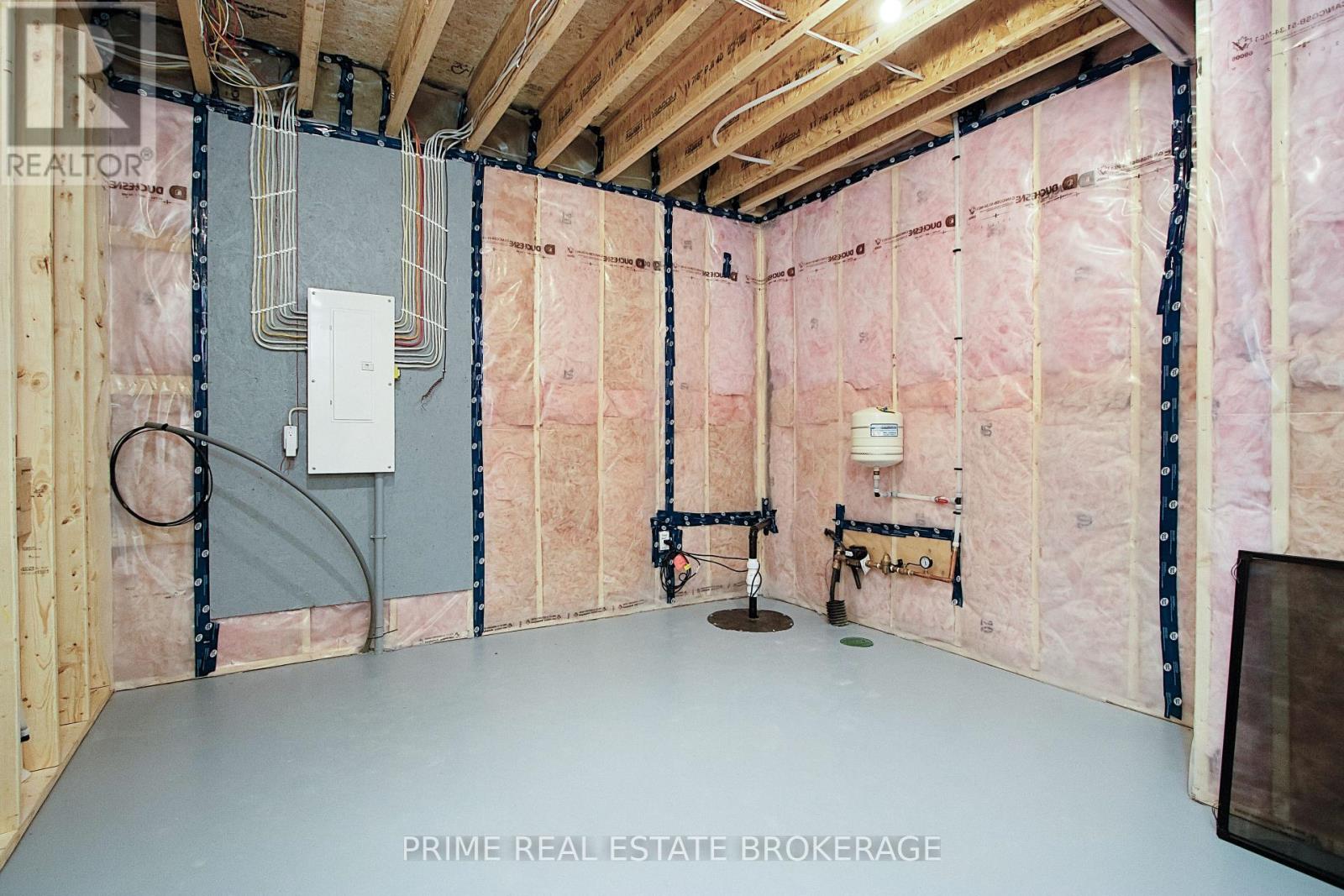 1 - 110 Coastal Crescent, Lambton Shores, Ontario  N0M 1T0 - Photo 27 - X12117032