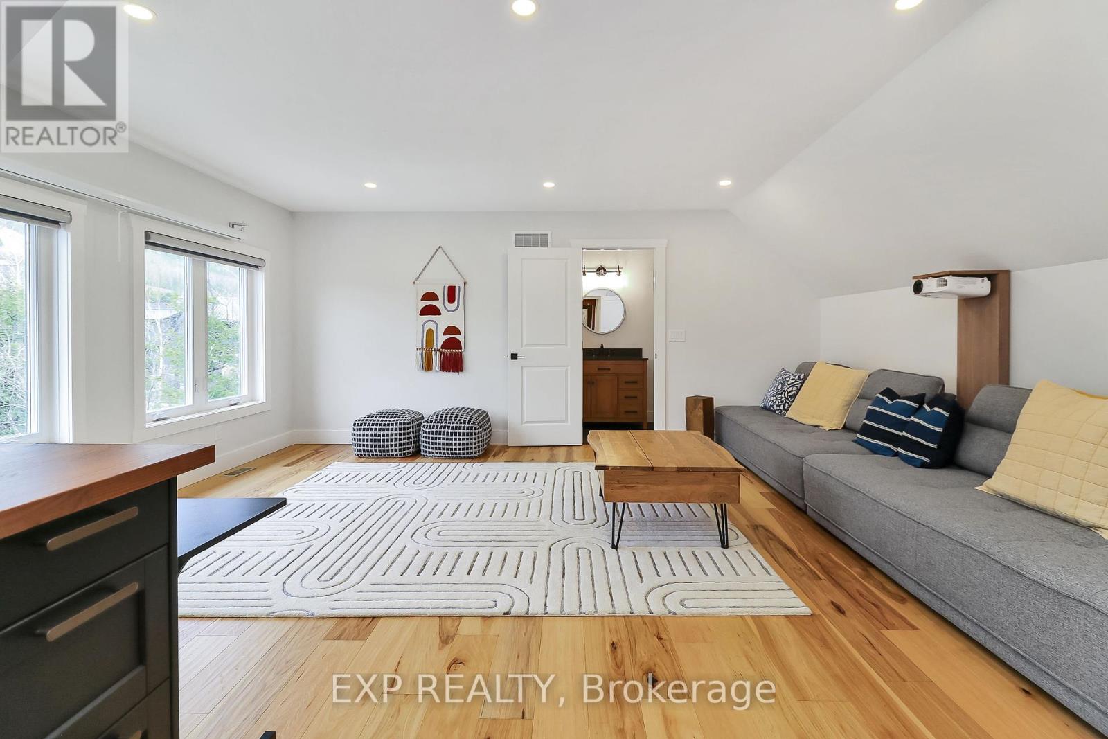 155 Delphi Lane, Blue Mountains, Ontario  N0H 2P0 - Photo 30 - X12126522