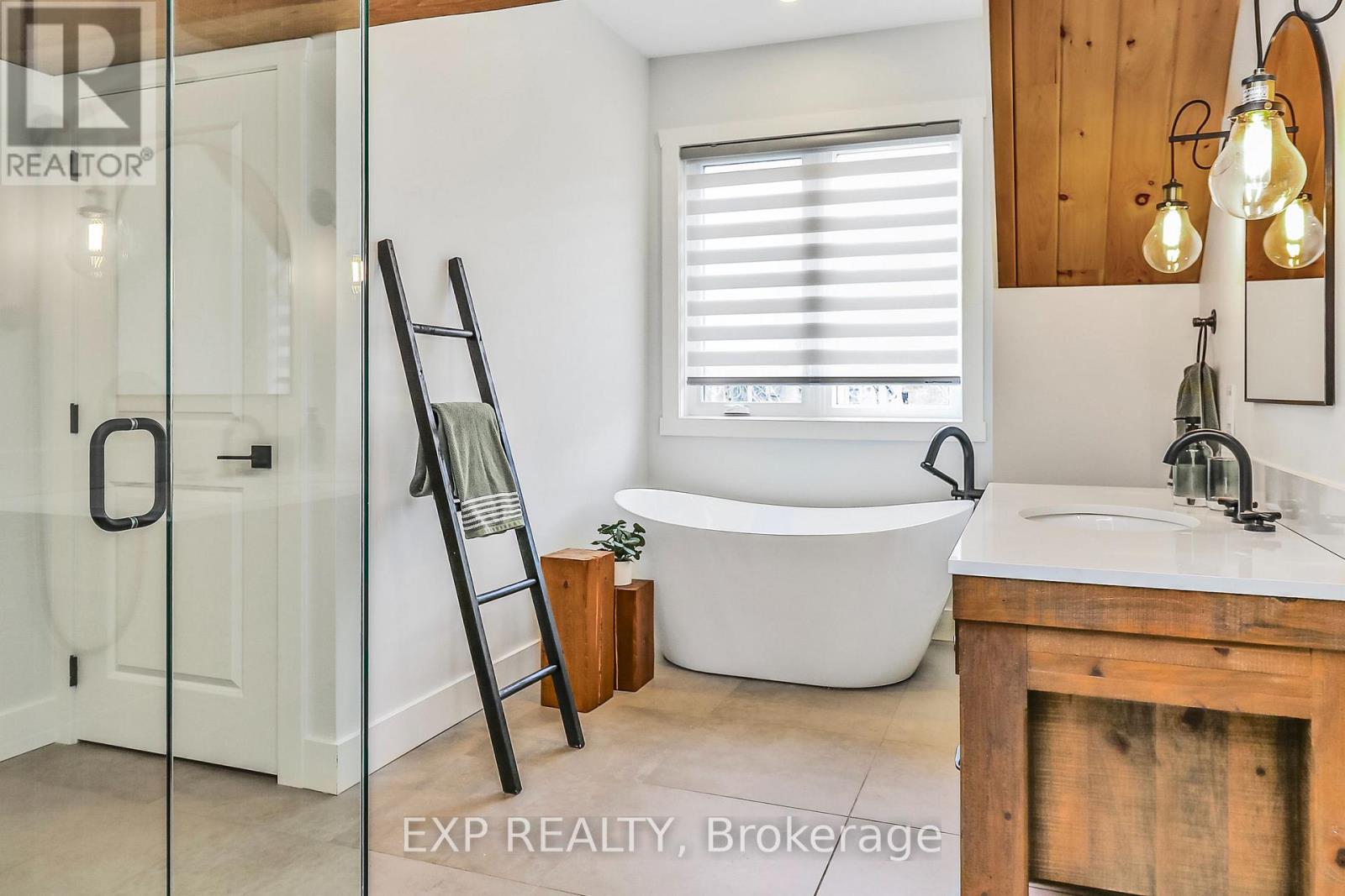 155 Delphi Lane, Blue Mountains, Ontario  N0H 2P0 - Photo 38 - X12126522
