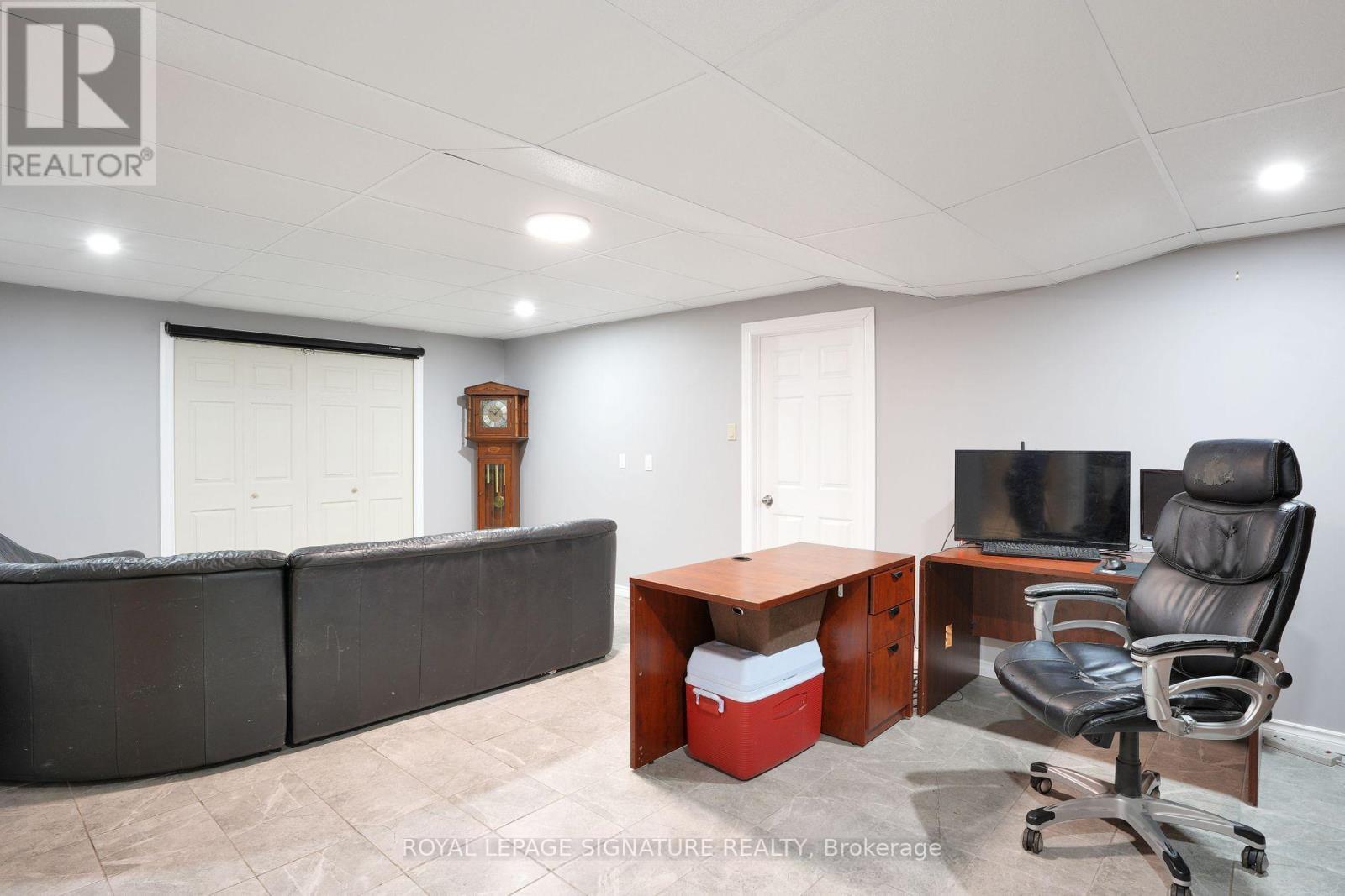 40249 Combermere Road, Madawaska Valley, Ontario  K0J 1B0 - Photo 17 - X12126573