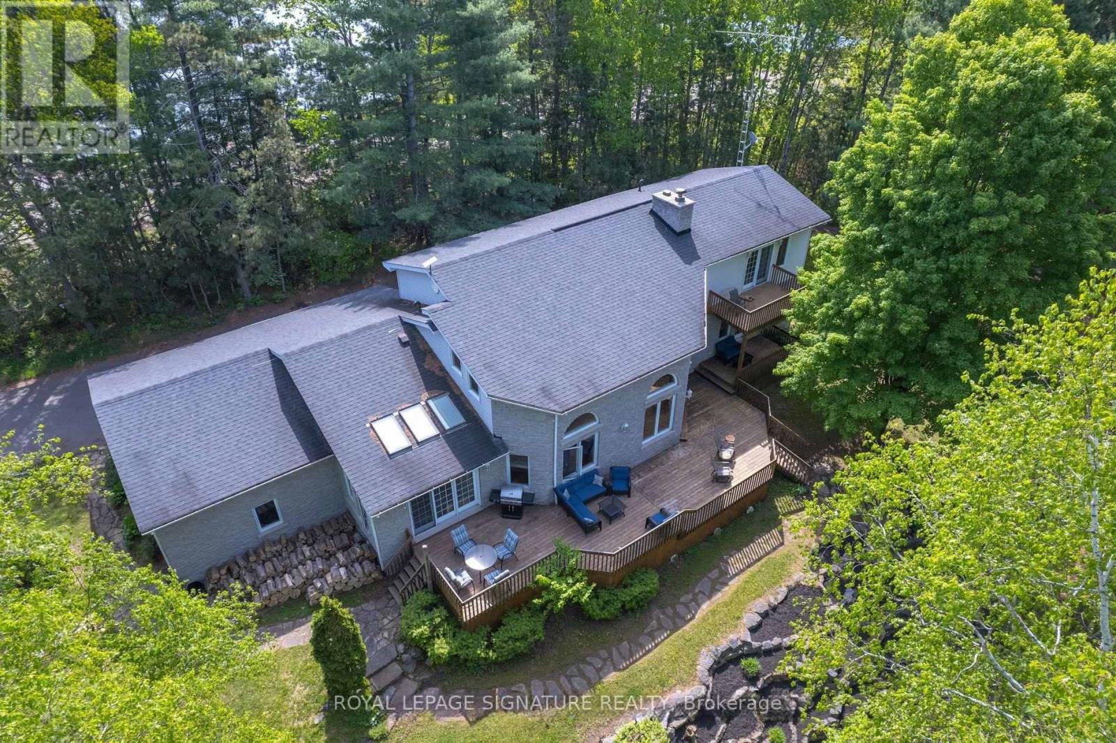 40249 Combermere Road, Madawaska Valley, Ontario  K0J 1B0 - Photo 29 - X12126573