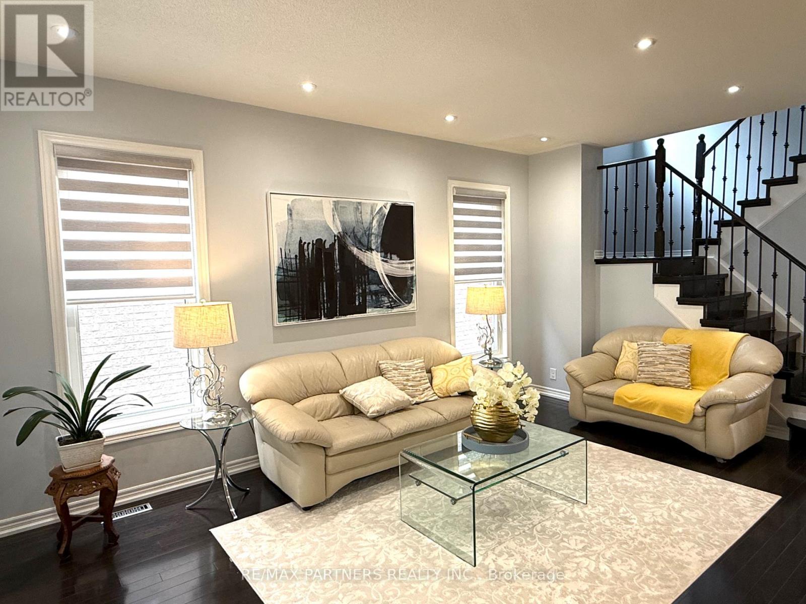 Property at 277 MAVRINAC BOULEVARD image 3