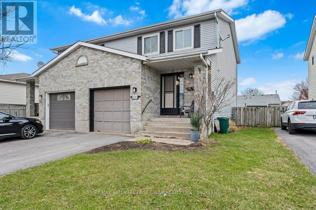 Property at 979 WARBURTON CRESCENT image 5