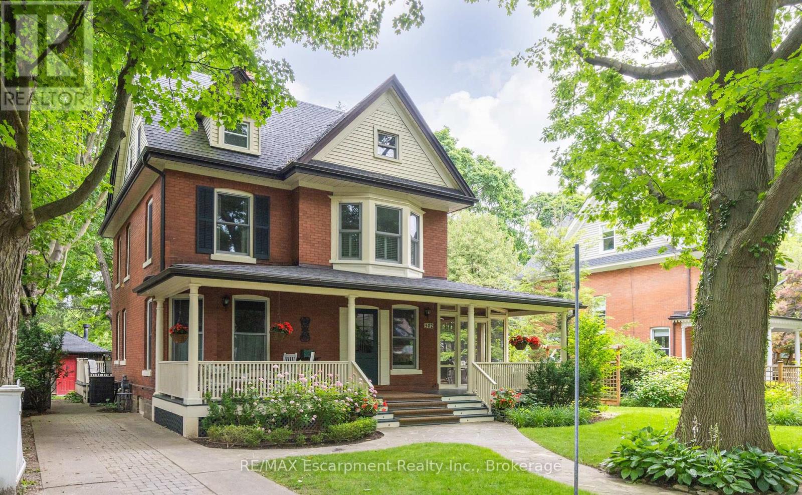 Property at 302 WILLIAM STREET image 1