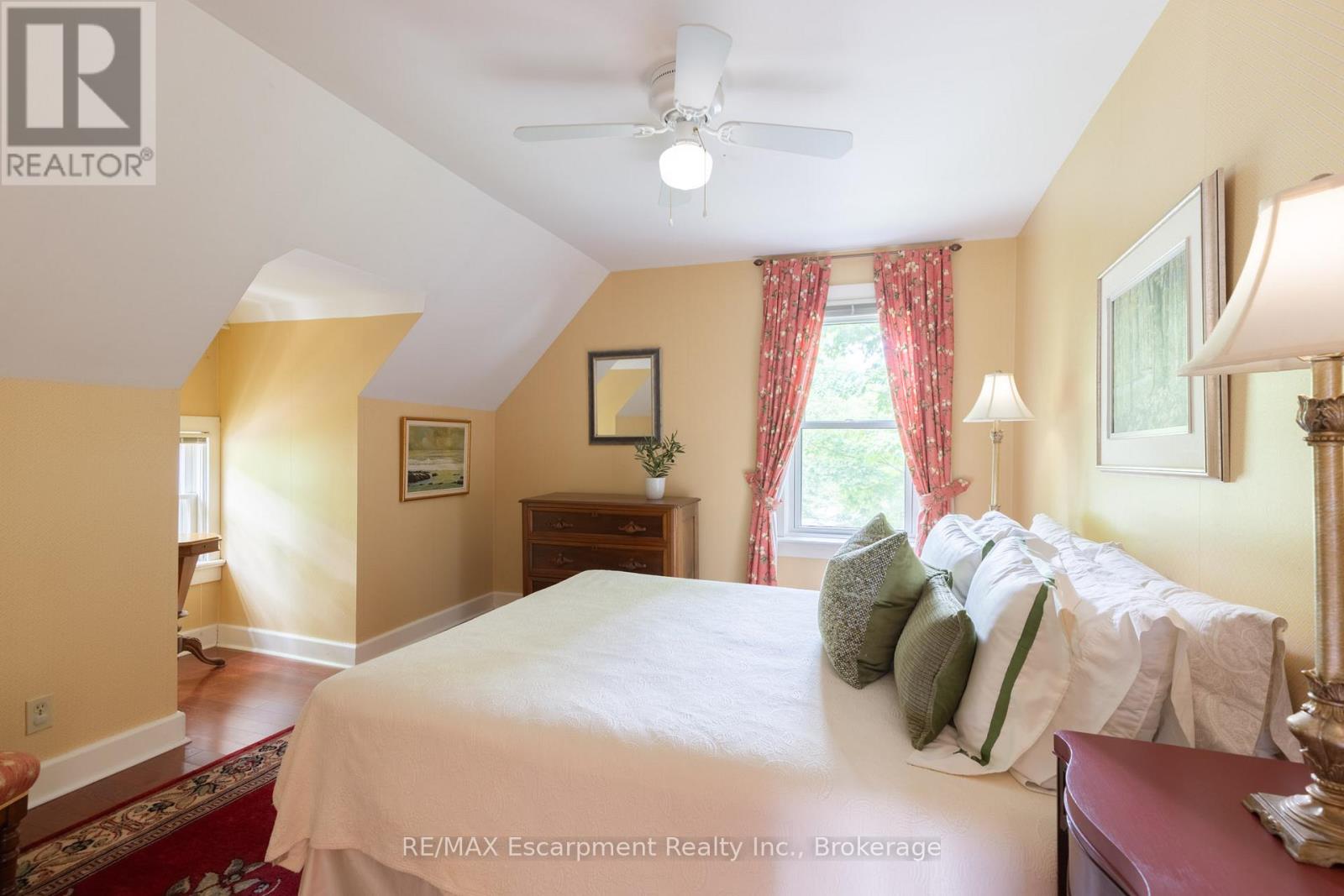 302 William Street, Oakville, Ontario  L6J 1E4 - Photo 14 - W9299115