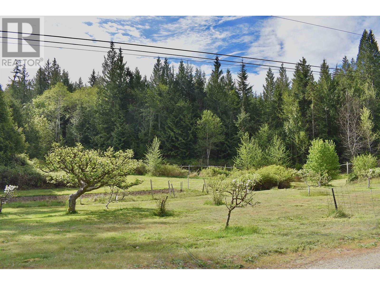5768 Sutherland Road, Halfmoon Bay, British Columbia  V7Z 1G9 - Photo 29 - R2996119