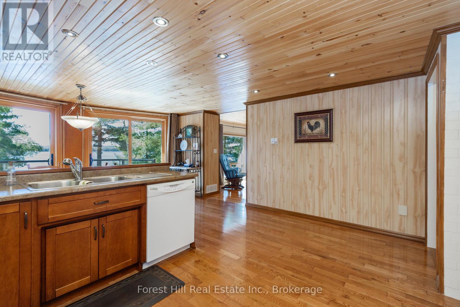 119 Old Stage Road, Parry Sound Remote Area, Ontario  P0H 1A0 - Photo 19 - X12030056