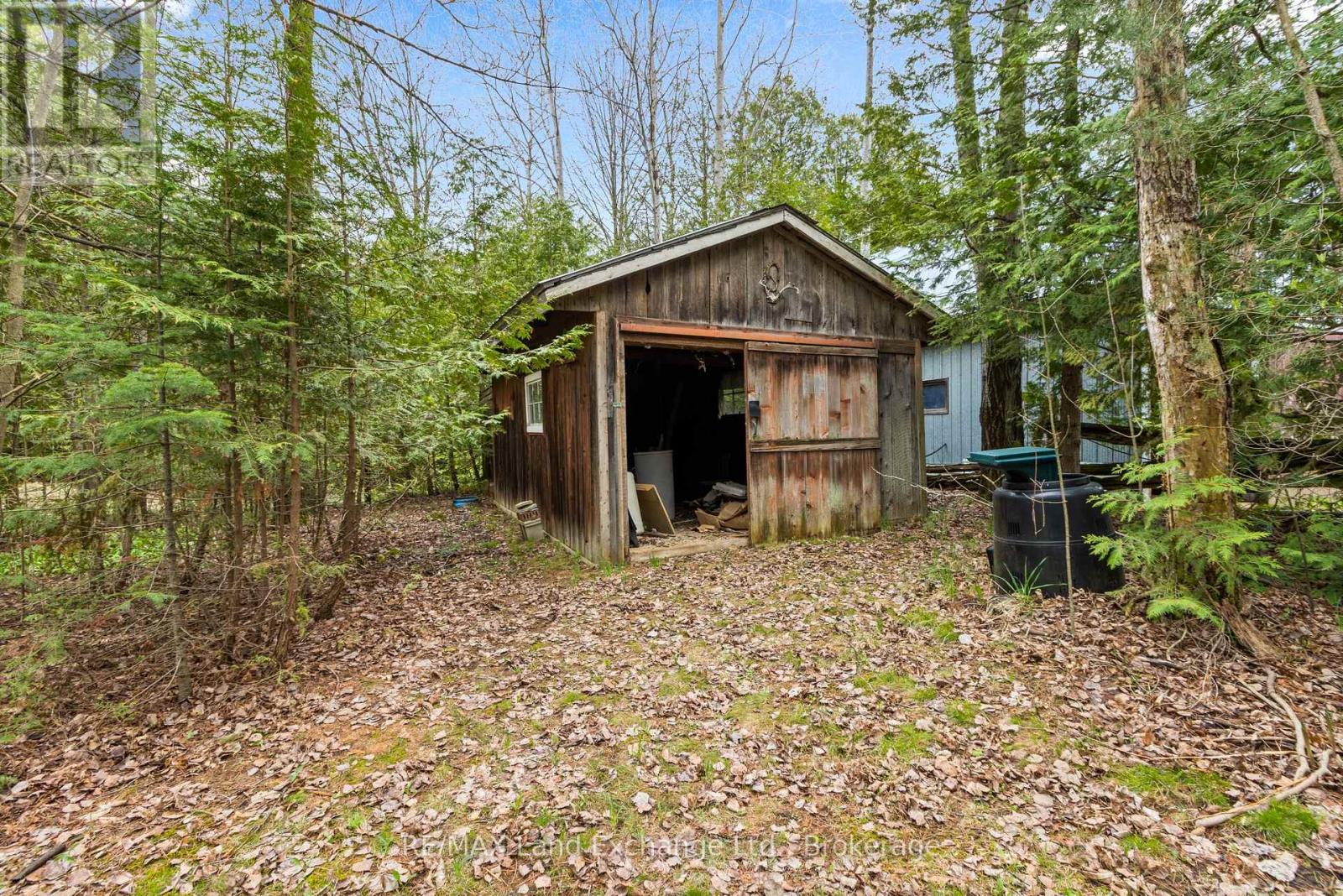 114076 Grey 3 Road, West Grey, Ontario  N0G 1S0 - Photo 45 - X12126212