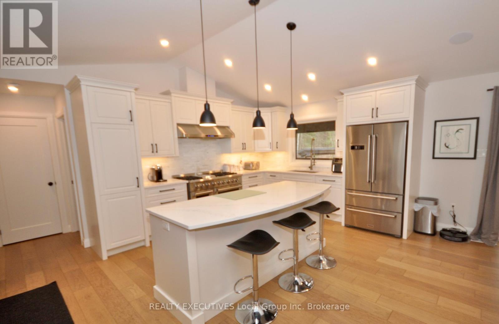 135 Hillside Lake Road, North Bay (Airport), Ontario  P1B 8G2 - Photo 2 - X12126712
