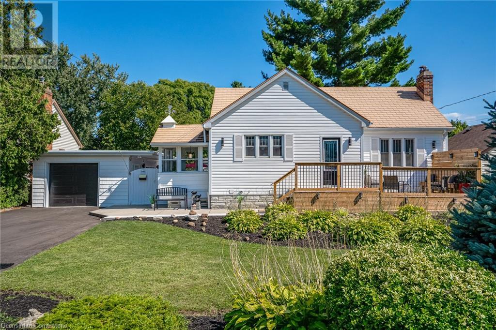 Property at 540 NIAGARA Street image 2