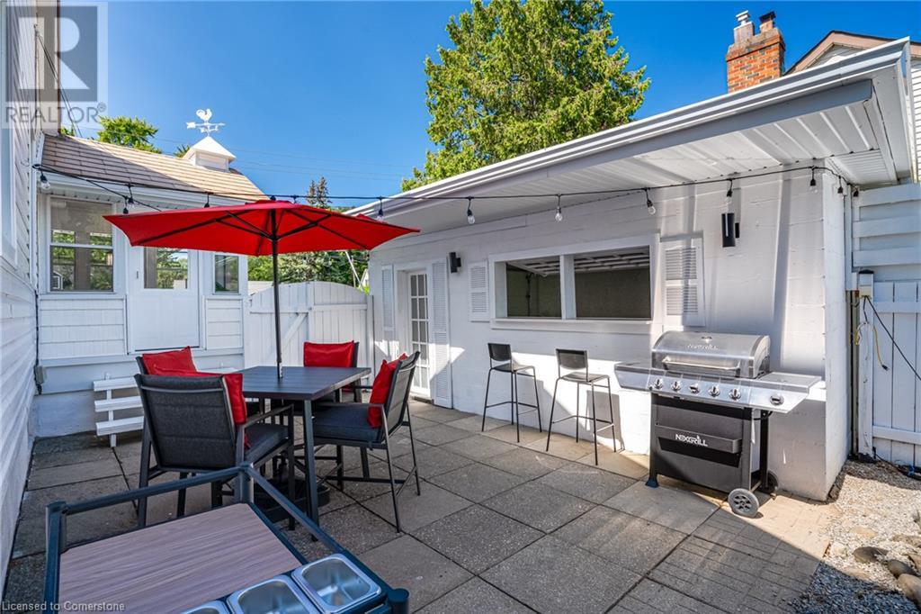 Property at 540 NIAGARA Street image 5
