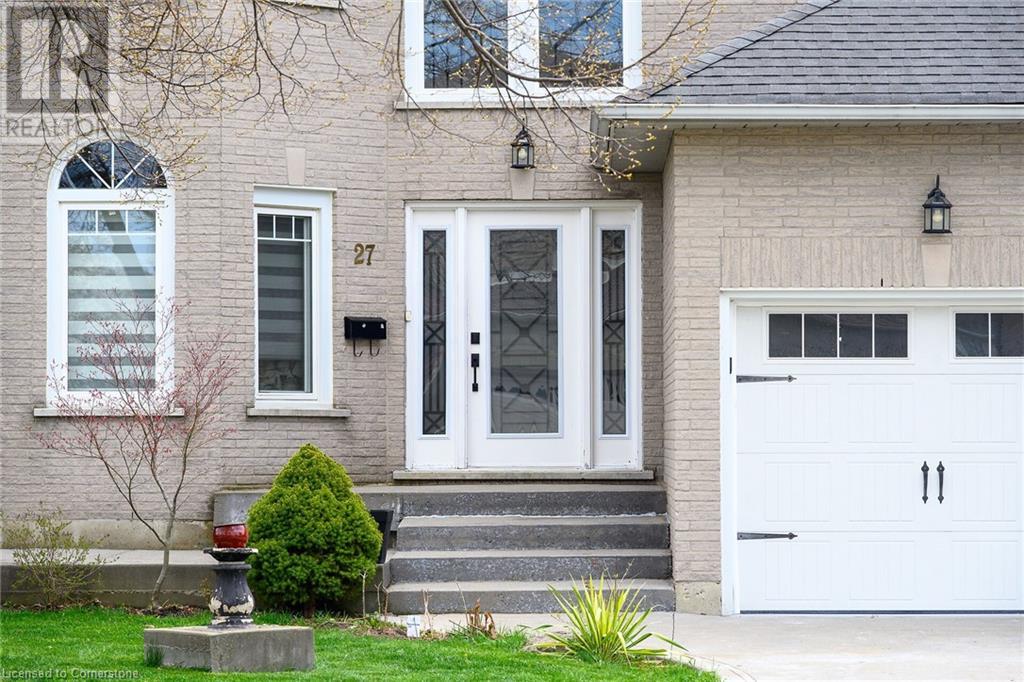 Property at 27 PROMENADE Drive image 3