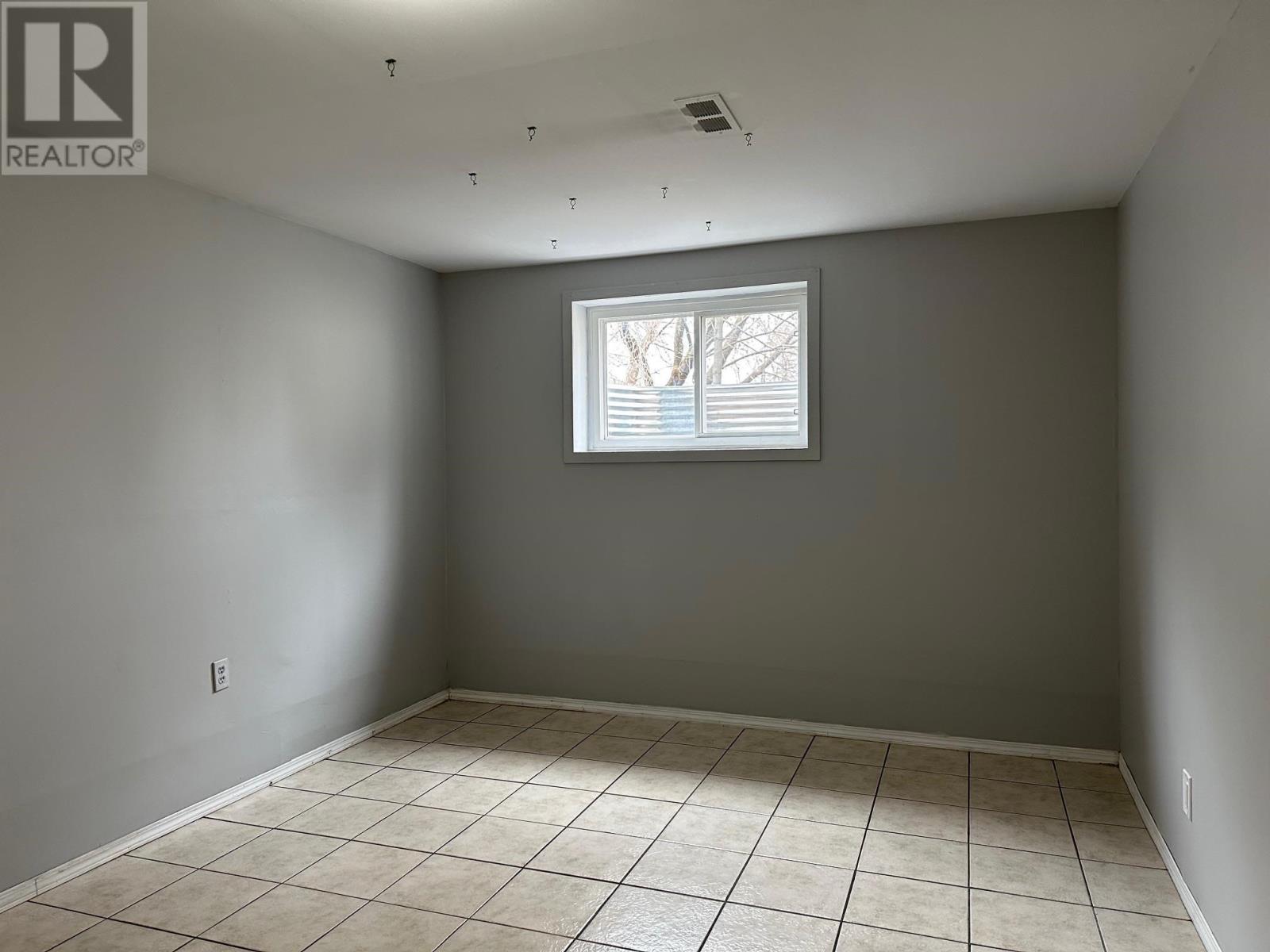449 Darwin Cres, Thunder Bay, Ontario  P7B 5W5 - Photo 18 - TB251012