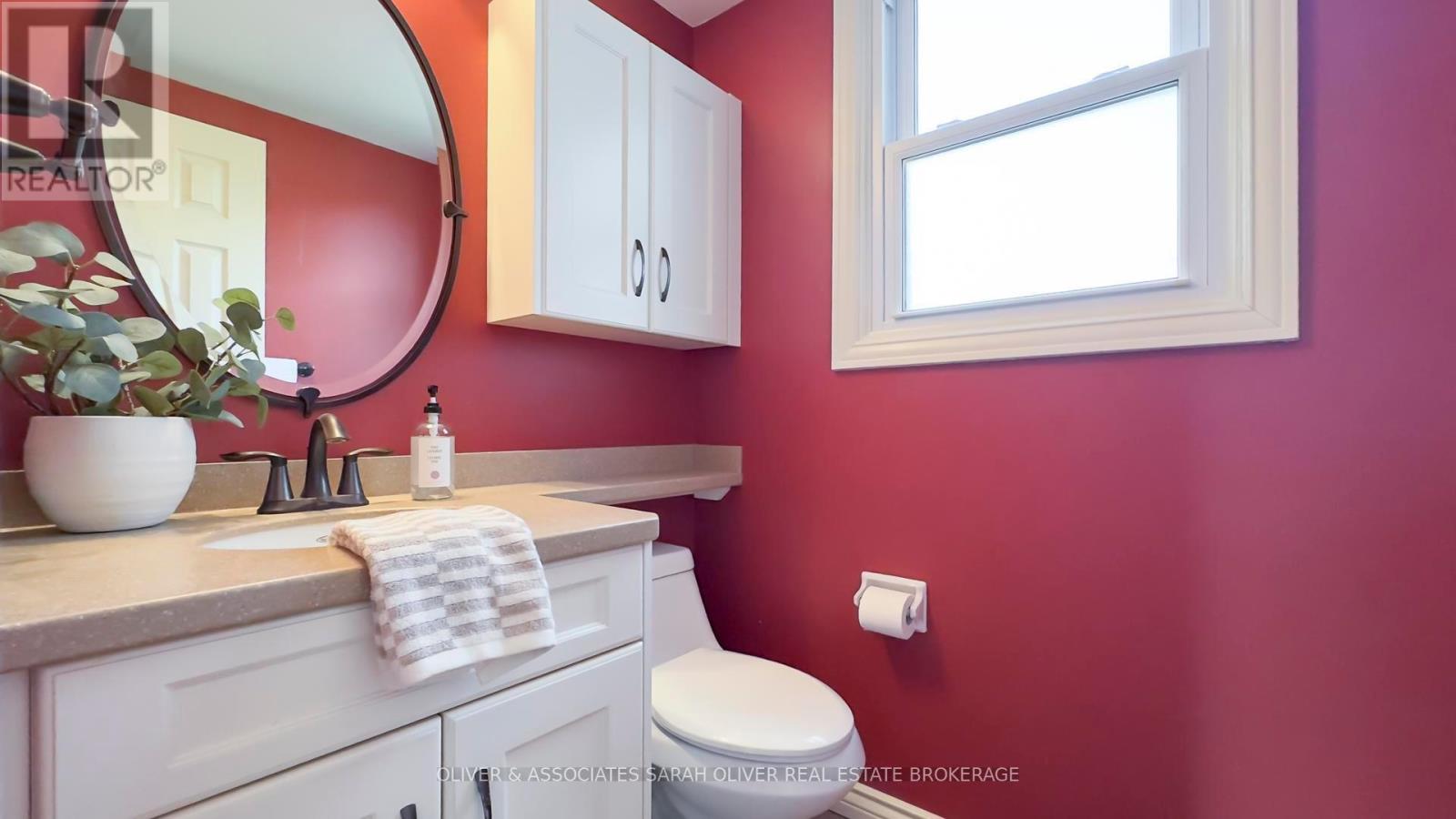 976 Farnham Road, London South, Ontario  N6K 1S1 - Photo 15 - X12126676