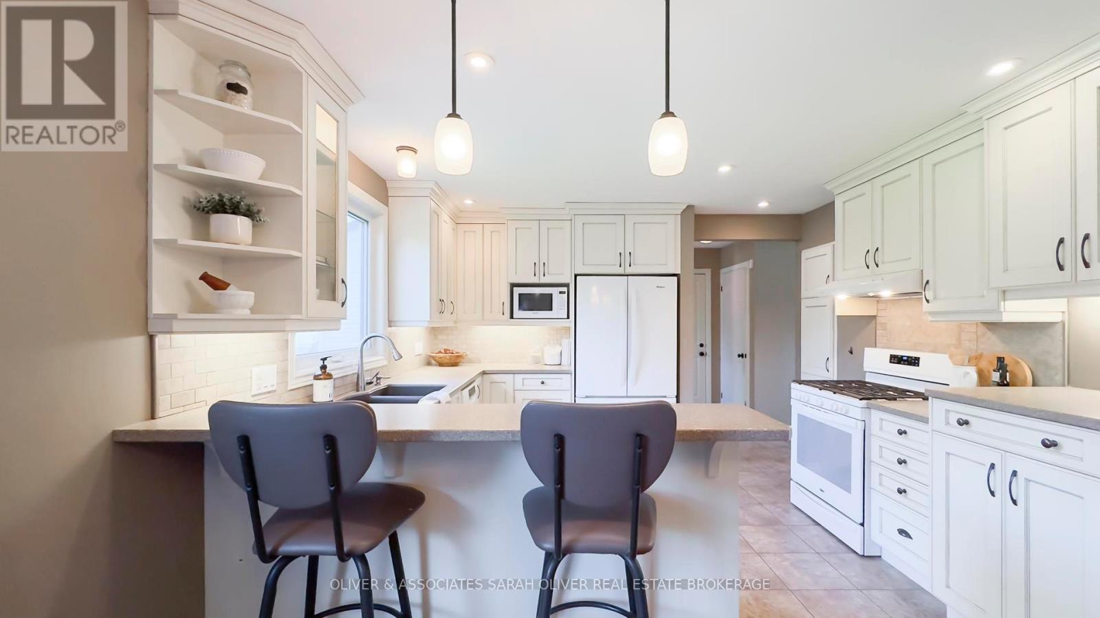 976 Farnham Road, London South, Ontario  N6K 1S1 - Photo 6 - X12126676