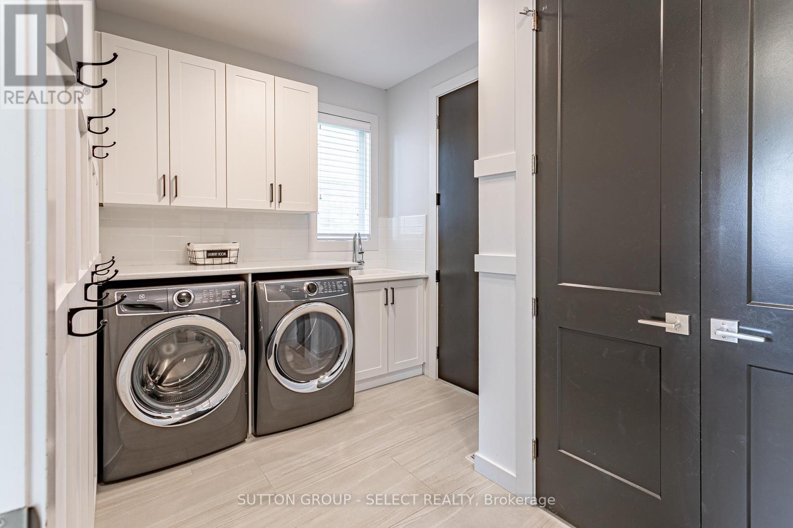 2450 Brayford Crescent, London South, Ontario  N6K 0H7 - Photo 21 - X12126710