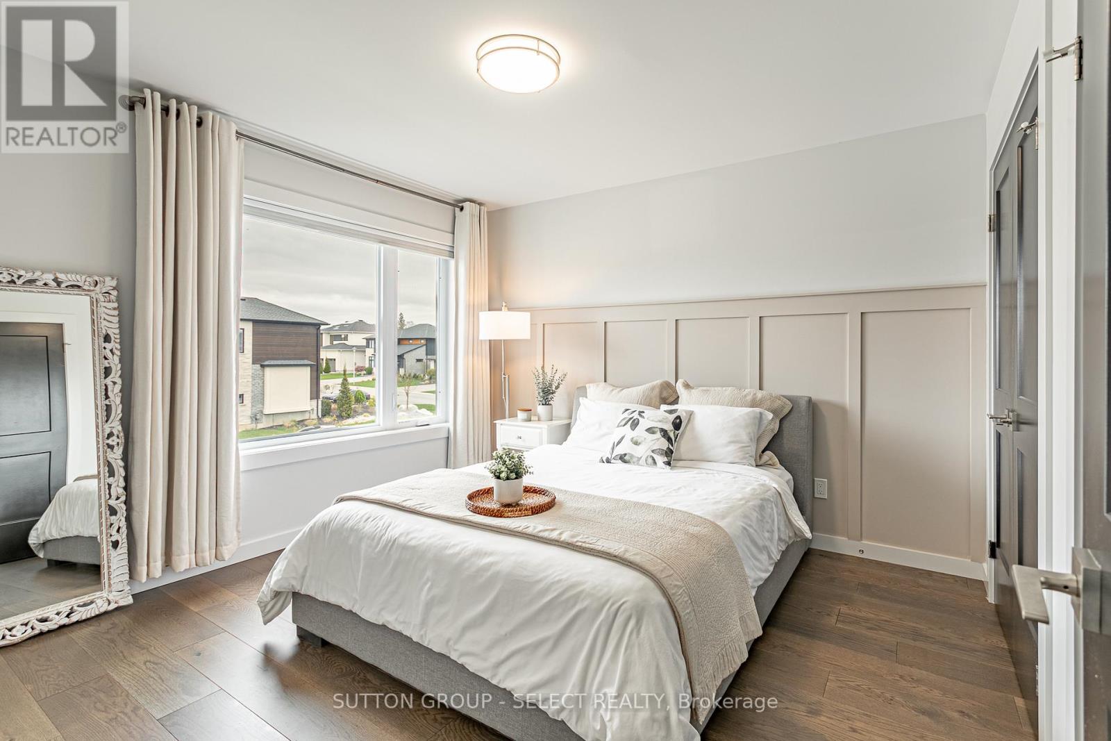 2450 Brayford Crescent, London South, Ontario  N6K 0H7 - Photo 37 - X12126710