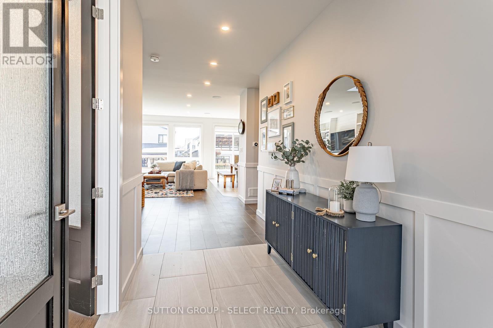 2450 Brayford Crescent, London South, Ontario  N6K 0H7 - Photo 6 - X12126710