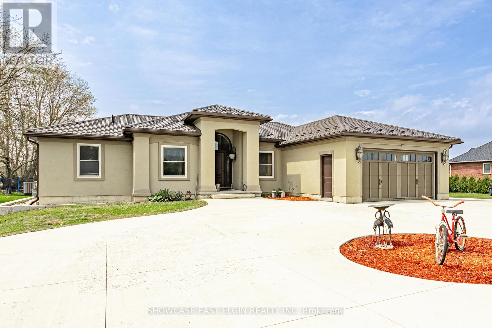 8433 Imperial Road, Malahide, Ontario  N5H 2R2 - Photo 37 - X12126778