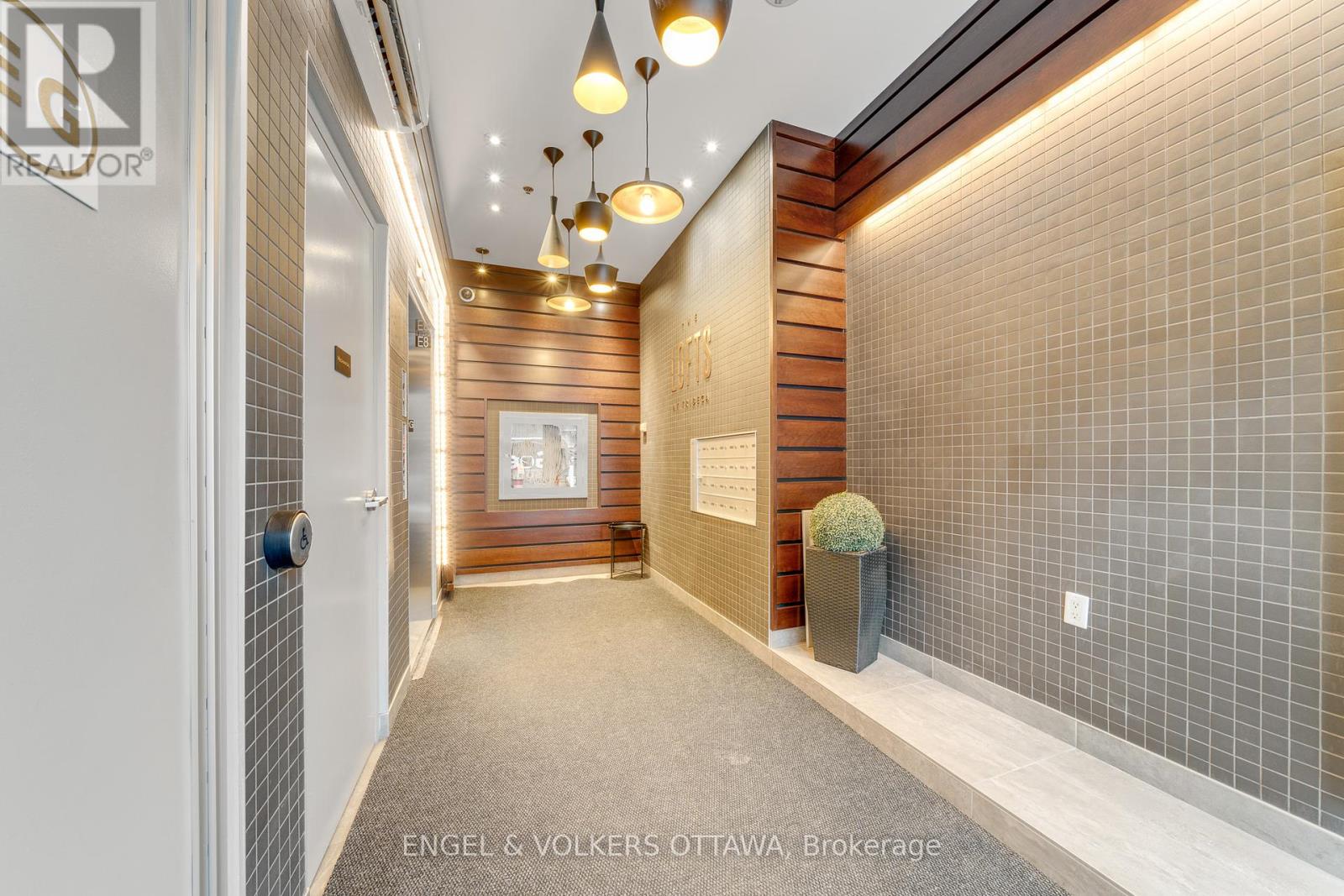 Property at 218 - 197 LISGAR STREET image 3