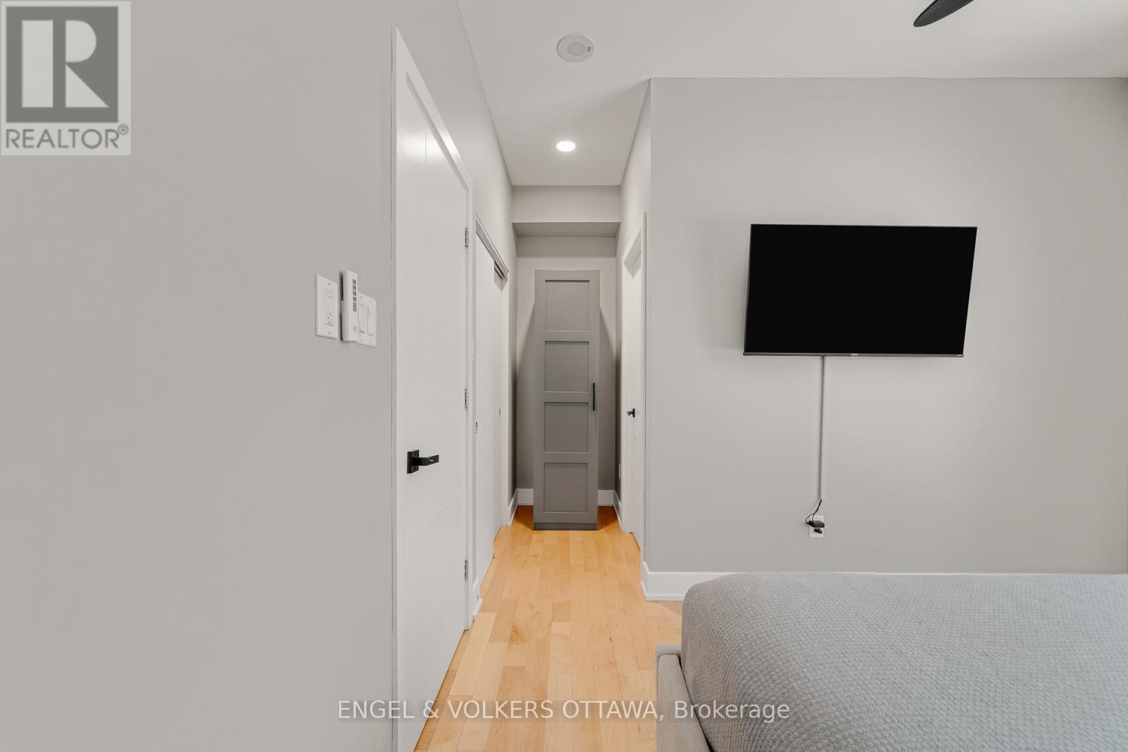 218 - 197 Lisgar Street, Ottawa, Ontario  K2P 0C3 - Photo 33 - X12126675