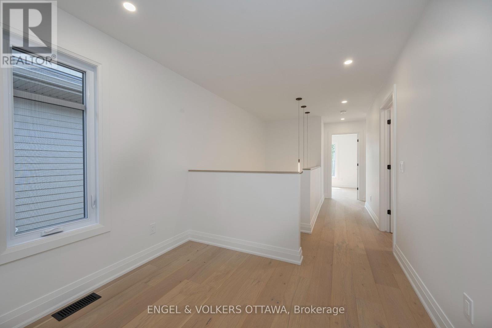 A - 75 Granton Avenue, Ottawa, Ontario  K2G 1W9 - Photo 15 - X12126684