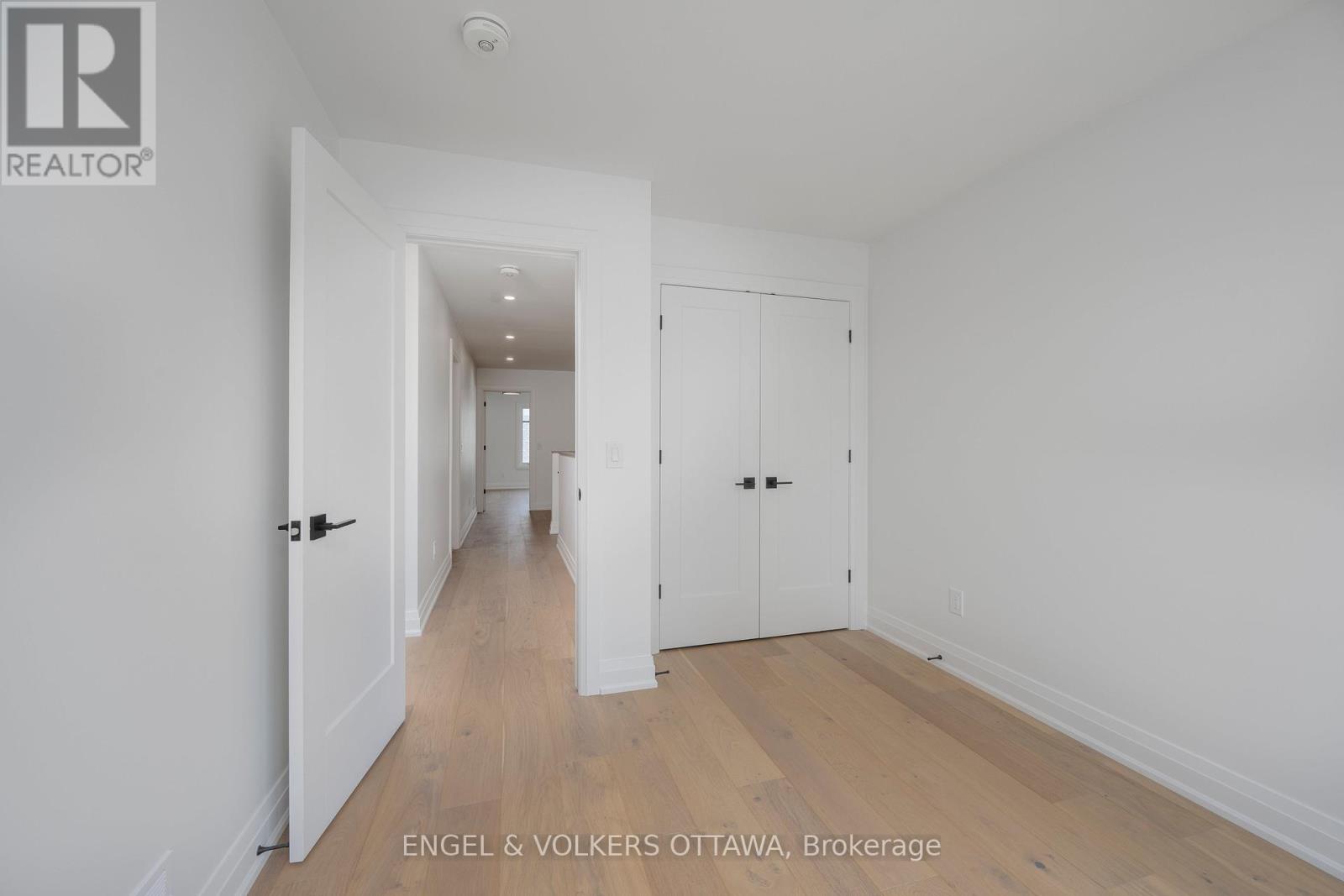 A - 75 Granton Avenue, Ottawa, Ontario  K2G 1W9 - Photo 25 - X12126684