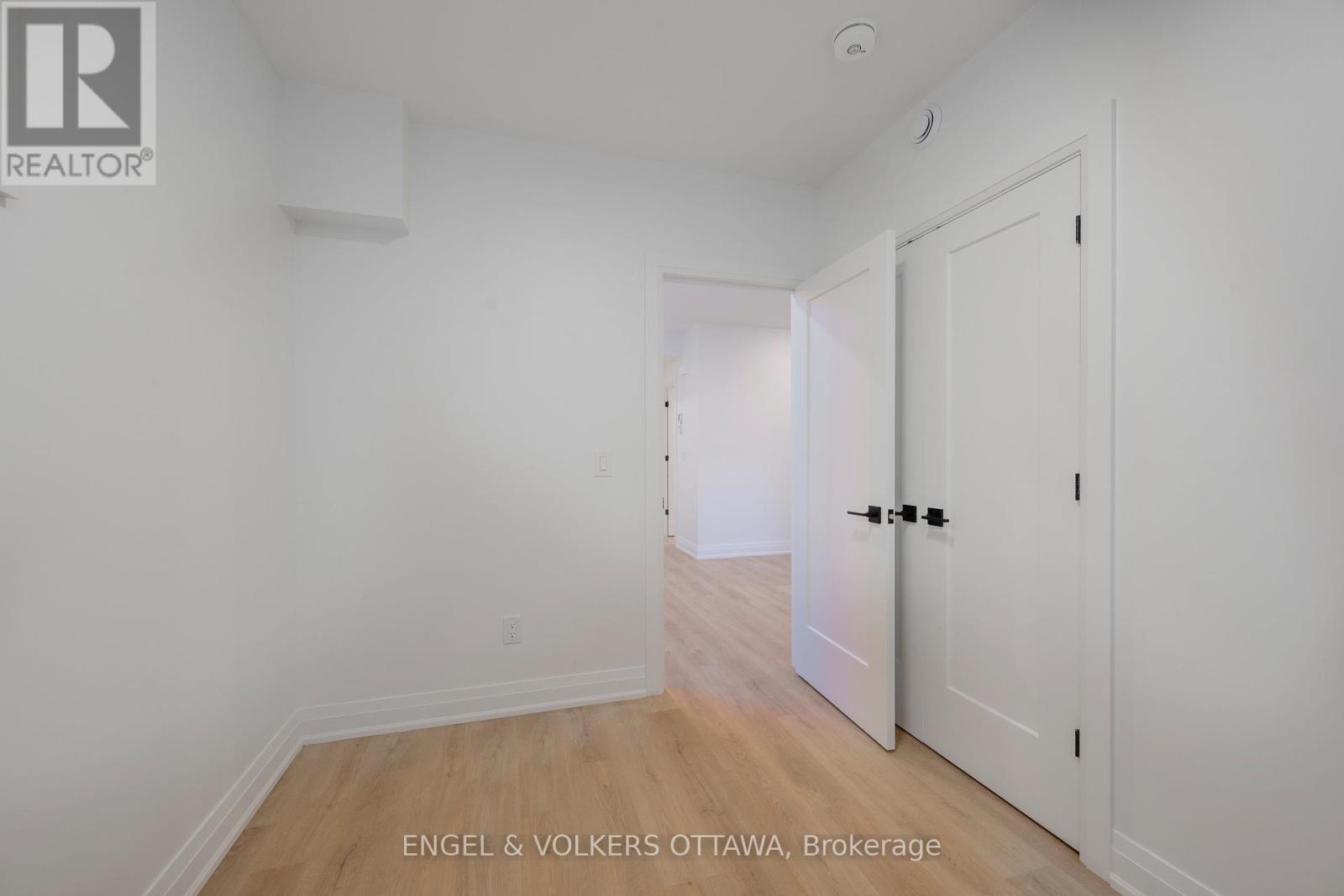 A - 75 Granton Avenue, Ottawa, Ontario  K2G 1W9 - Photo 42 - X12126684