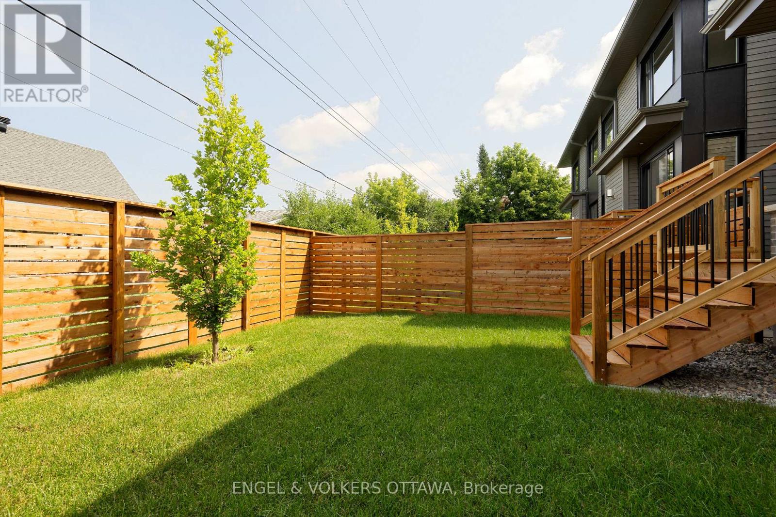A - 75 Granton Avenue, Ottawa, Ontario  K2G 1W9 - Photo 47 - X12126684