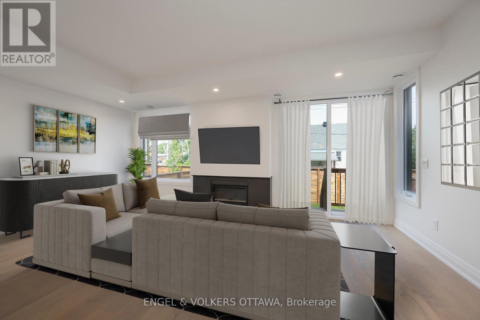 A - 75 Granton Avenue, Ottawa, Ontario  K2G 1W9 - Photo 9 - X12126684