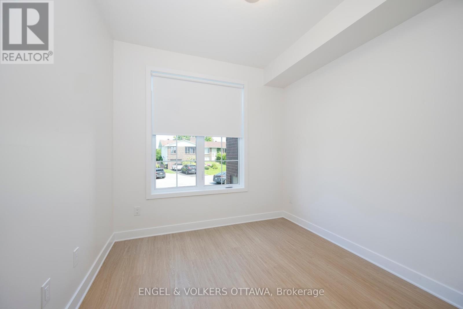 5 Winlock Crescent, Ottawa, Ontario  K2G 3X5 - Photo 8 - X12126687