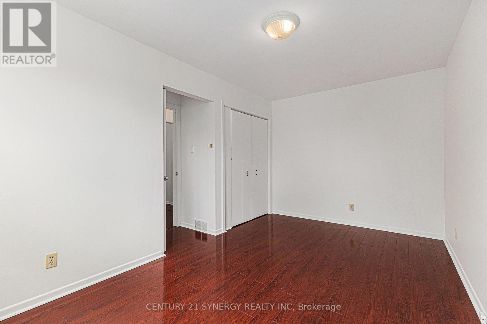 1392 Aurele Street, Ottawa, Ontario  K1B 3L3 - Photo 13 - X12126702