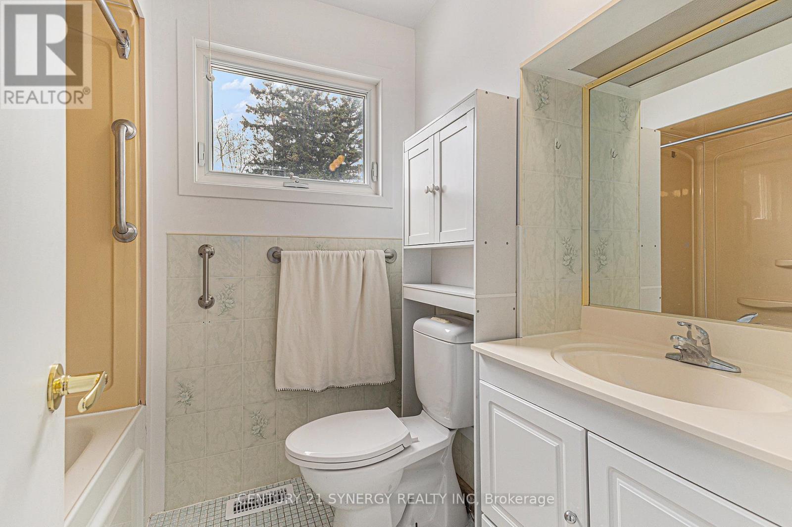 1392 Aurele Street, Ottawa, Ontario  K1B 3L3 - Photo 16 - X12126702