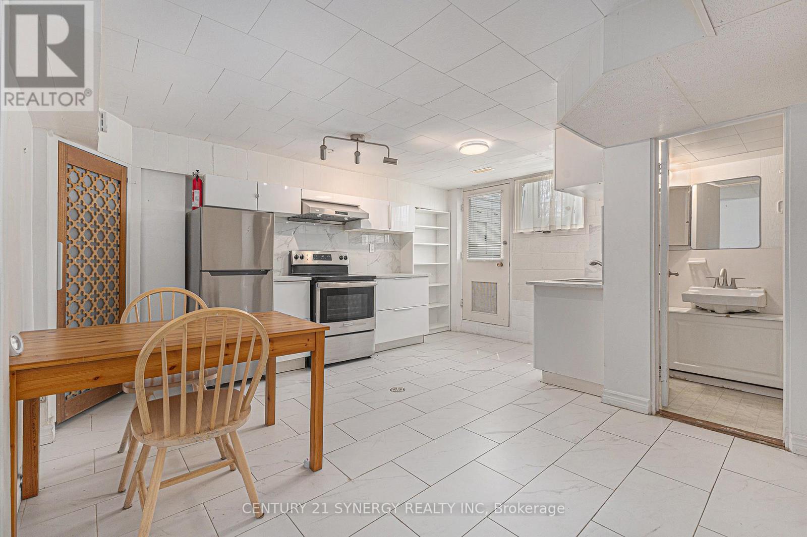 1392 Aurele Street, Ottawa, Ontario  K1B 3L3 - Photo 20 - X12126702