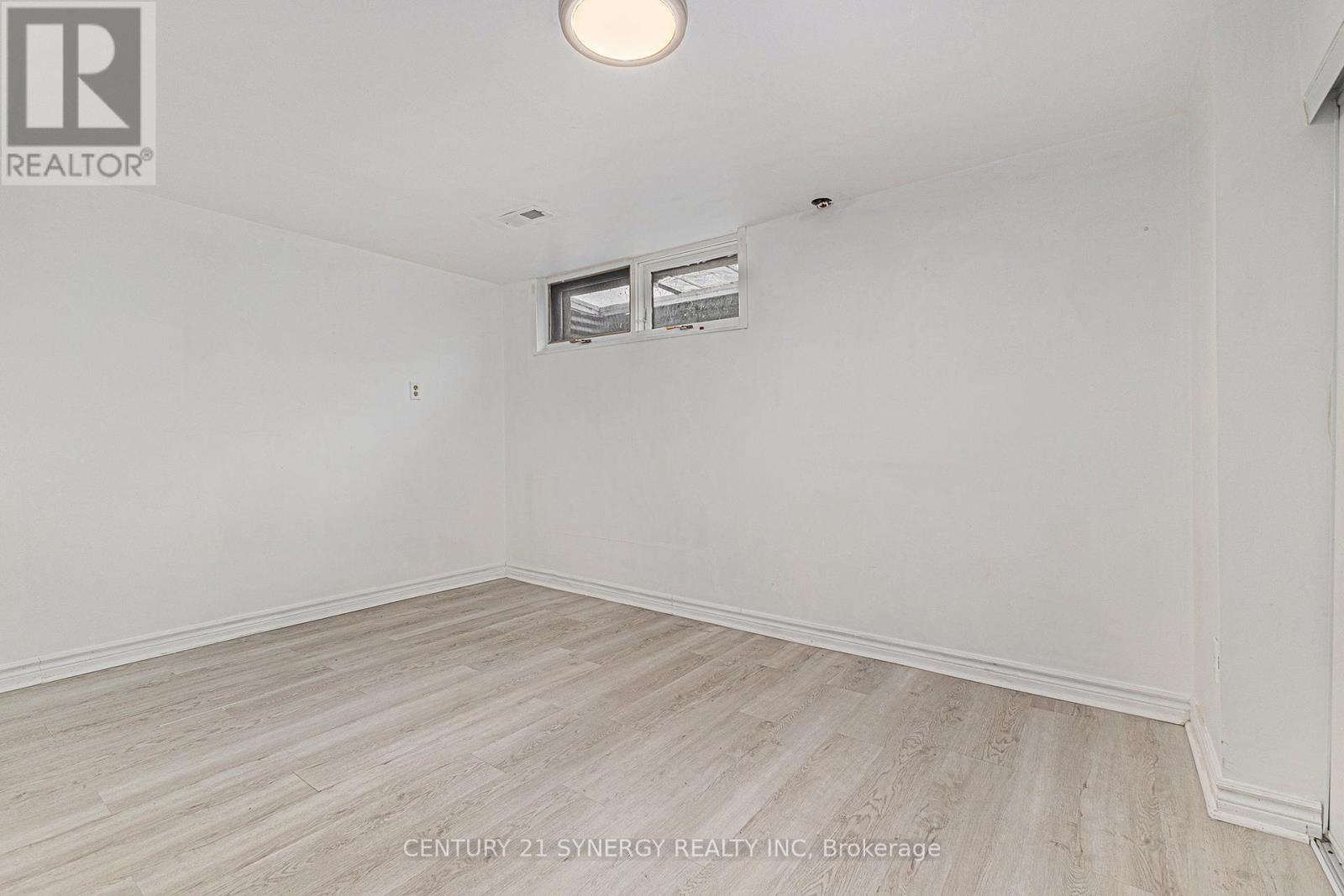 1392 Aurele Street, Ottawa, Ontario  K1B 3L3 - Photo 26 - X12126702